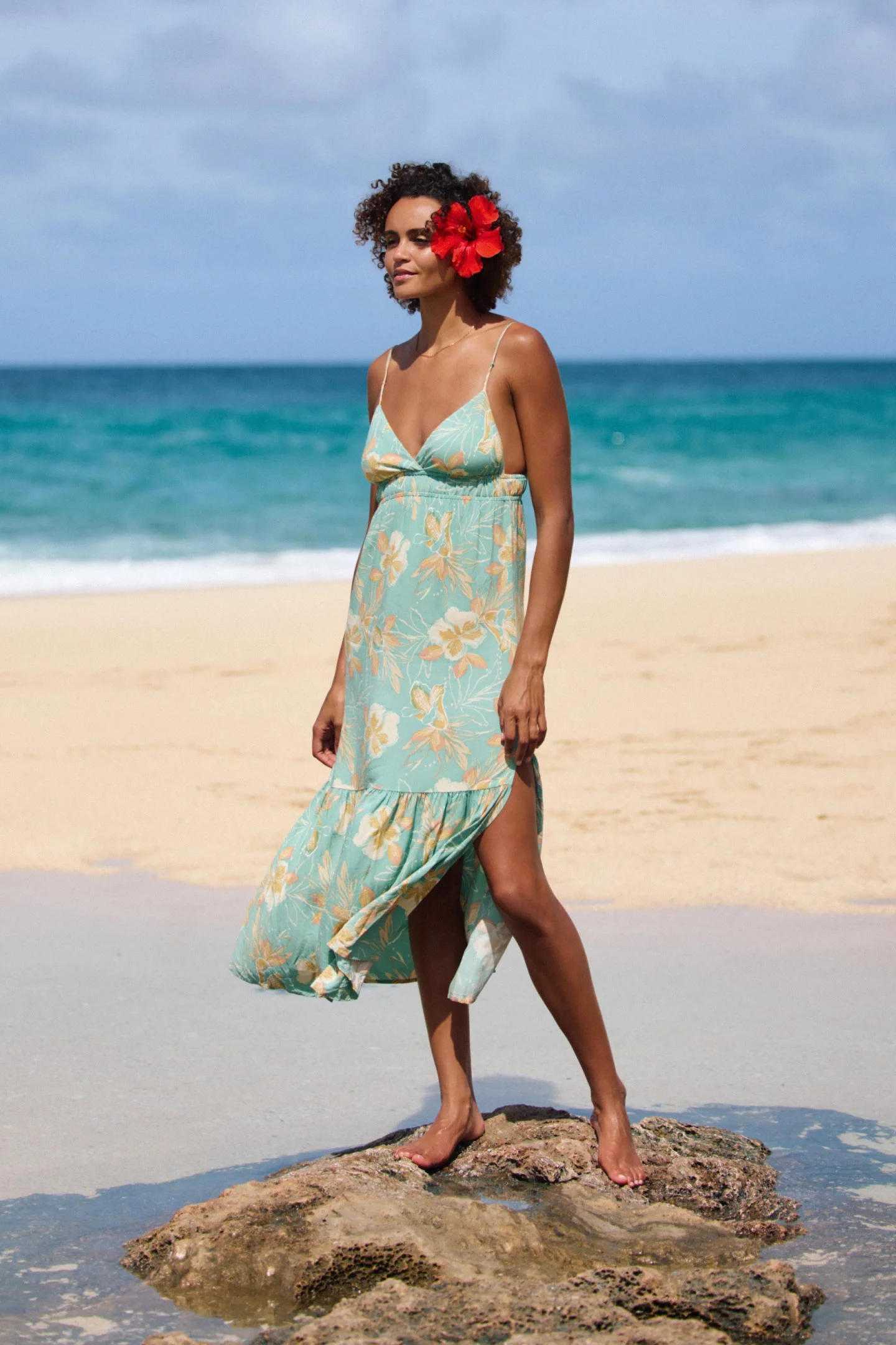 This is an image of oneill womens Julez Tiki Midi Dress